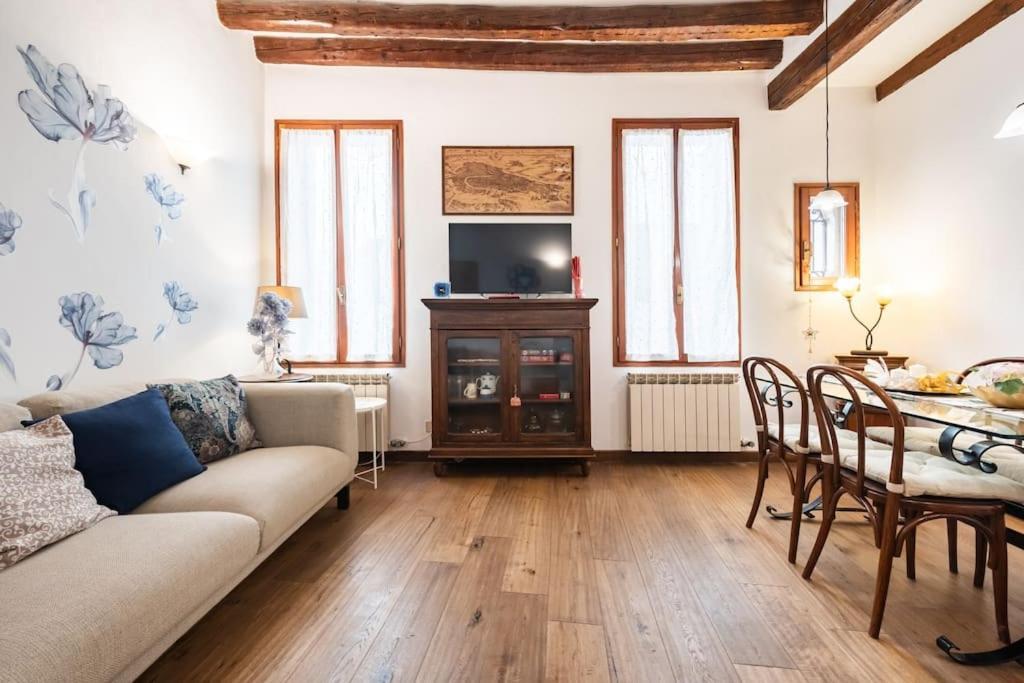 Ca' Della Madoneta - Vista Canale Apartamento *